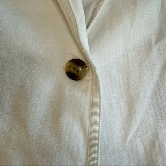 White AE blazer - Picture 3 of 5